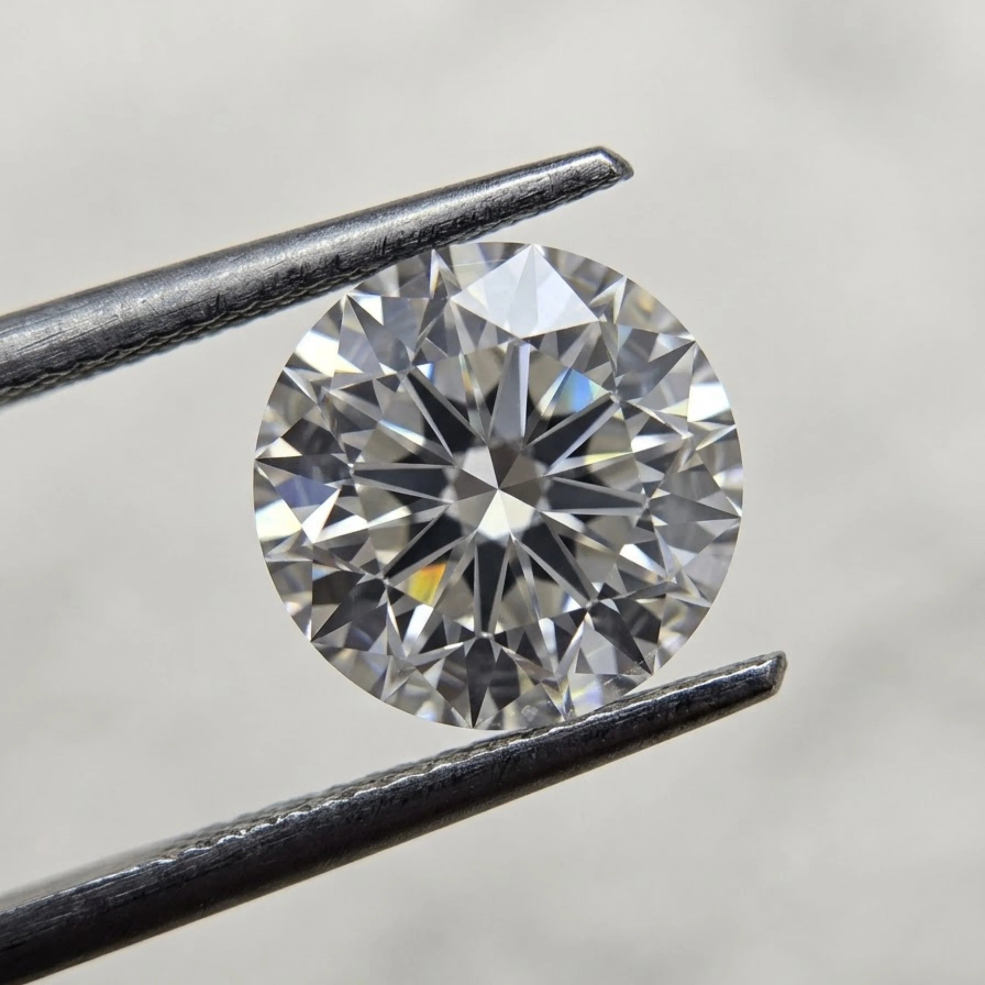 A Complete Guide About What Are Lab-Grown Diamonds?