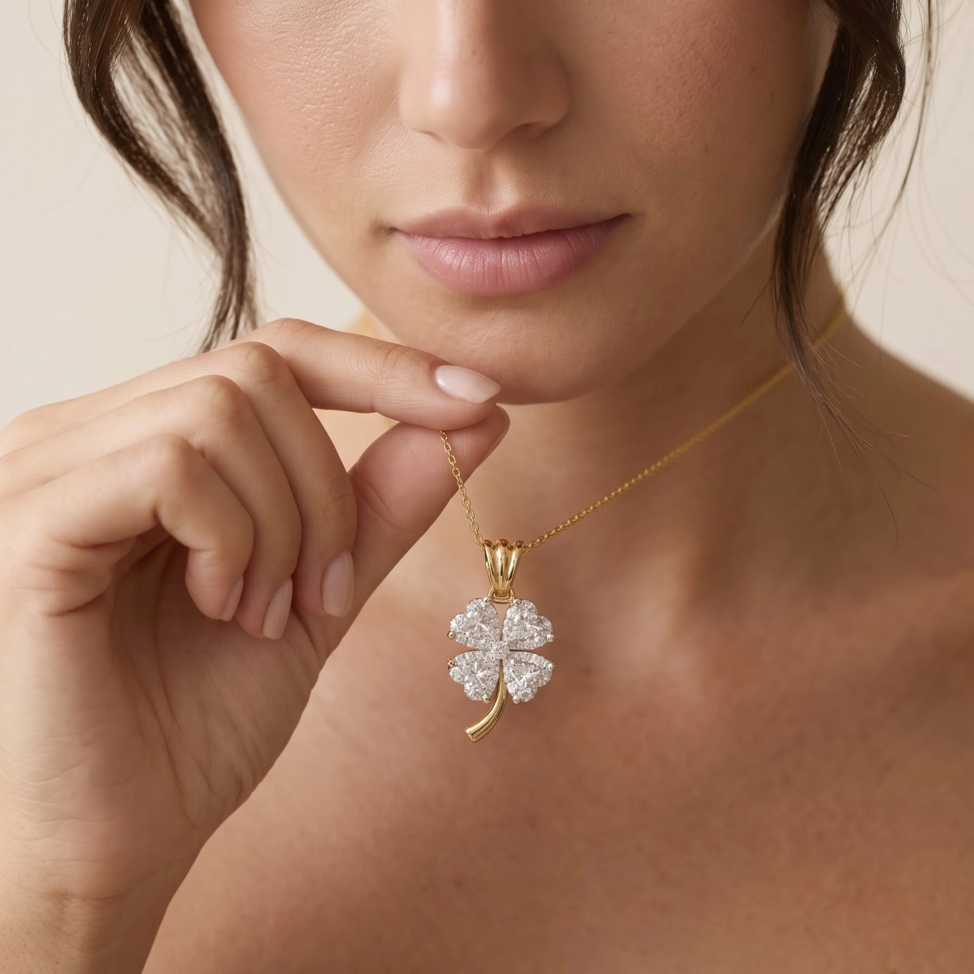 Descriptive Guide : How Much Does a Diamond Pendant Cost?