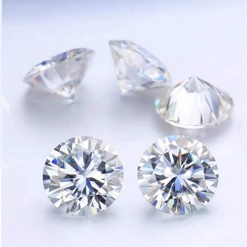 2 Clarity Round Brilliant Cut Diamonds